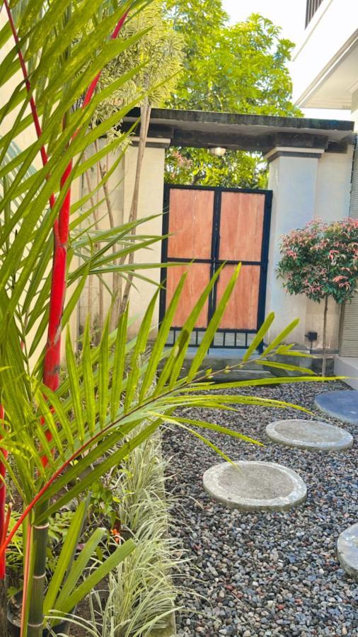Amigos Guesthouse & Hostel Canggu Εξωτερικό φωτογραφία