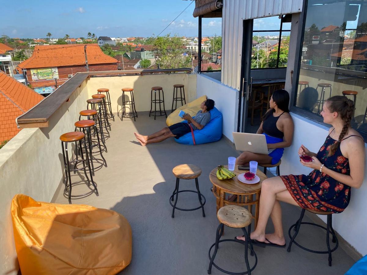 Amigos Guesthouse & Hostel Canggu Εξωτερικό φωτογραφία
