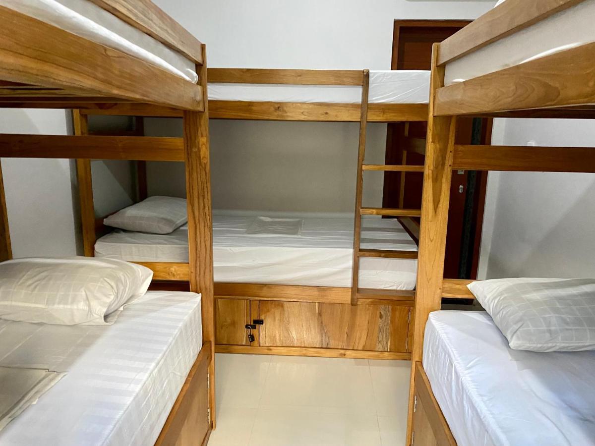 Amigos Guesthouse & Hostel Canggu Εξωτερικό φωτογραφία